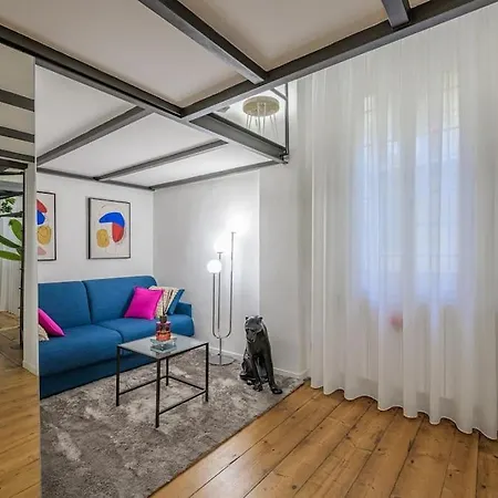 Duse Theatre Loft Apartman