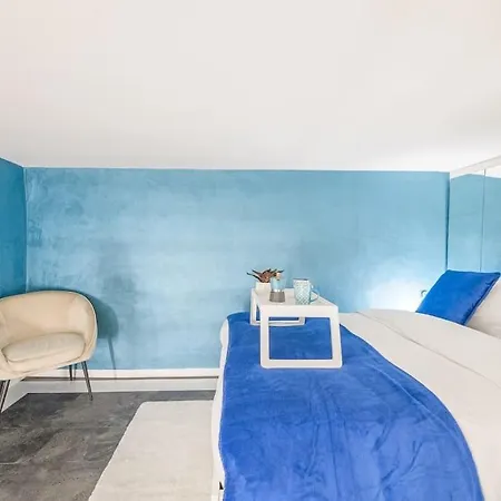 Duse Theatre Loft * Болонья